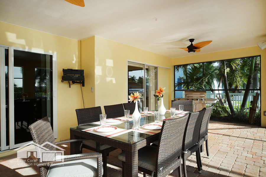 Villa Sunrise Dining Outdoor BBQ Cape Coral Florida