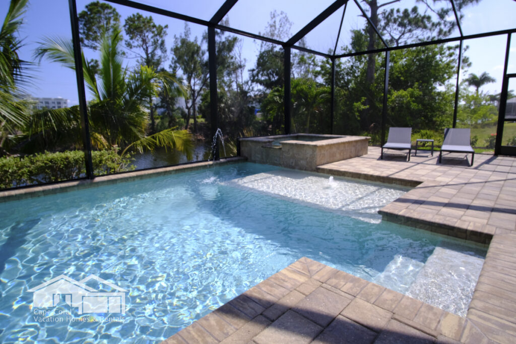 Villa Turtle Paradise Pool with Jacuzzi Cape Coral Florida